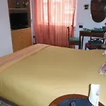 Olmo 4* コモ