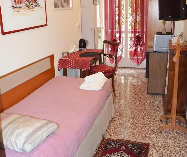 Olmo Bed & Breakfast