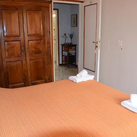 Olmo Bed & Breakfast *